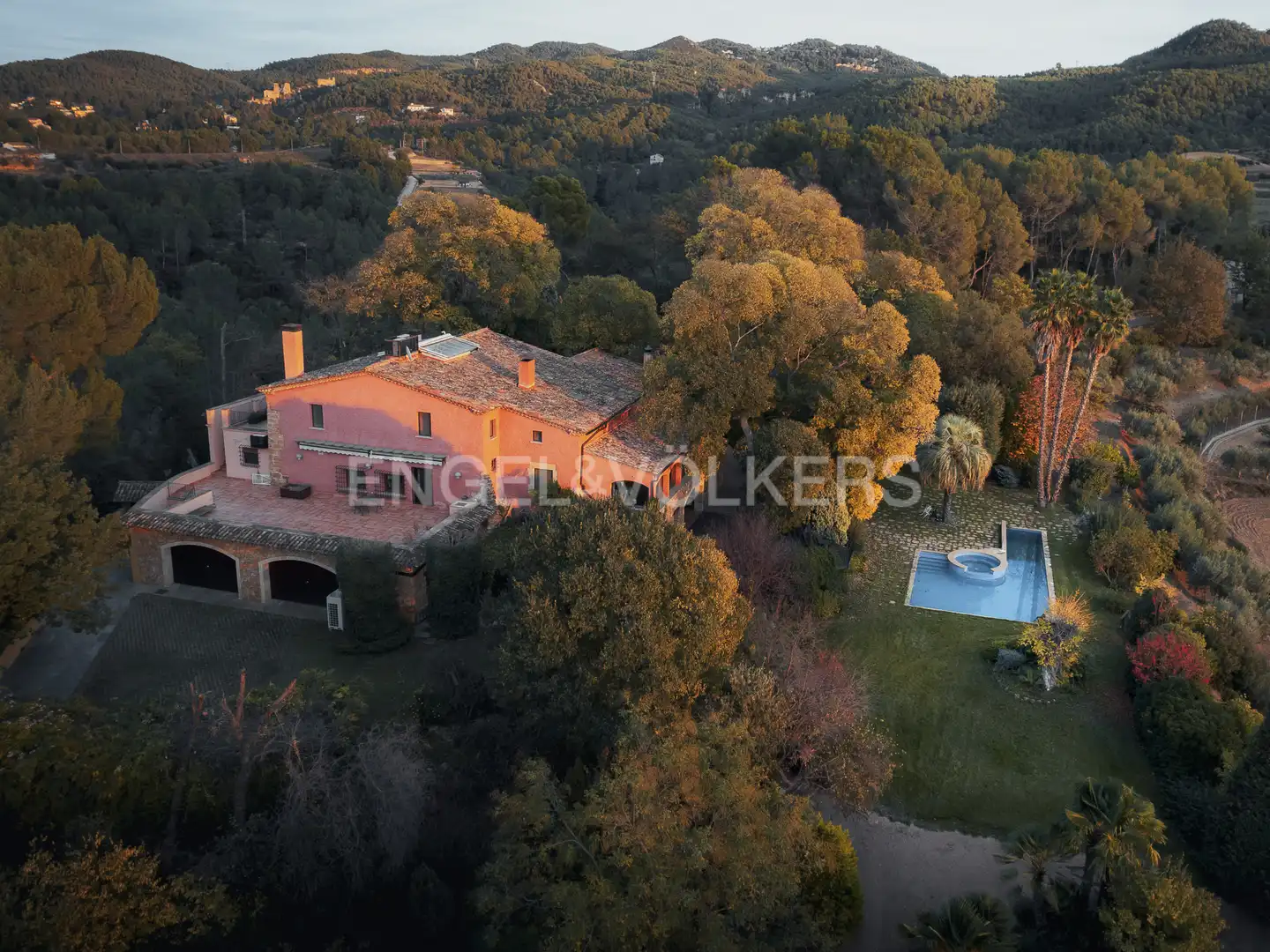 Exterior view of Buildings for sale in Gelida