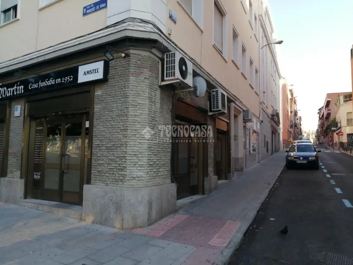 Außenansicht von Gebäude zum Verkauf in Madrid