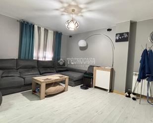 Living room of Flat for sale in  Zaragoza Capital  with Air Conditioner, Heating and Balcony