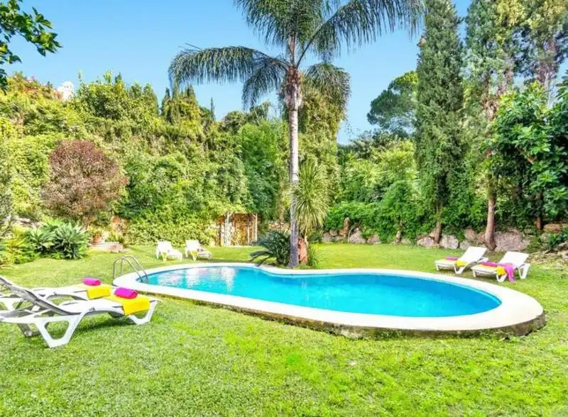 Jardí de Casa o xalet de lloguer en Marbella amb Aire condicionat, Calefacció i Jardí privat