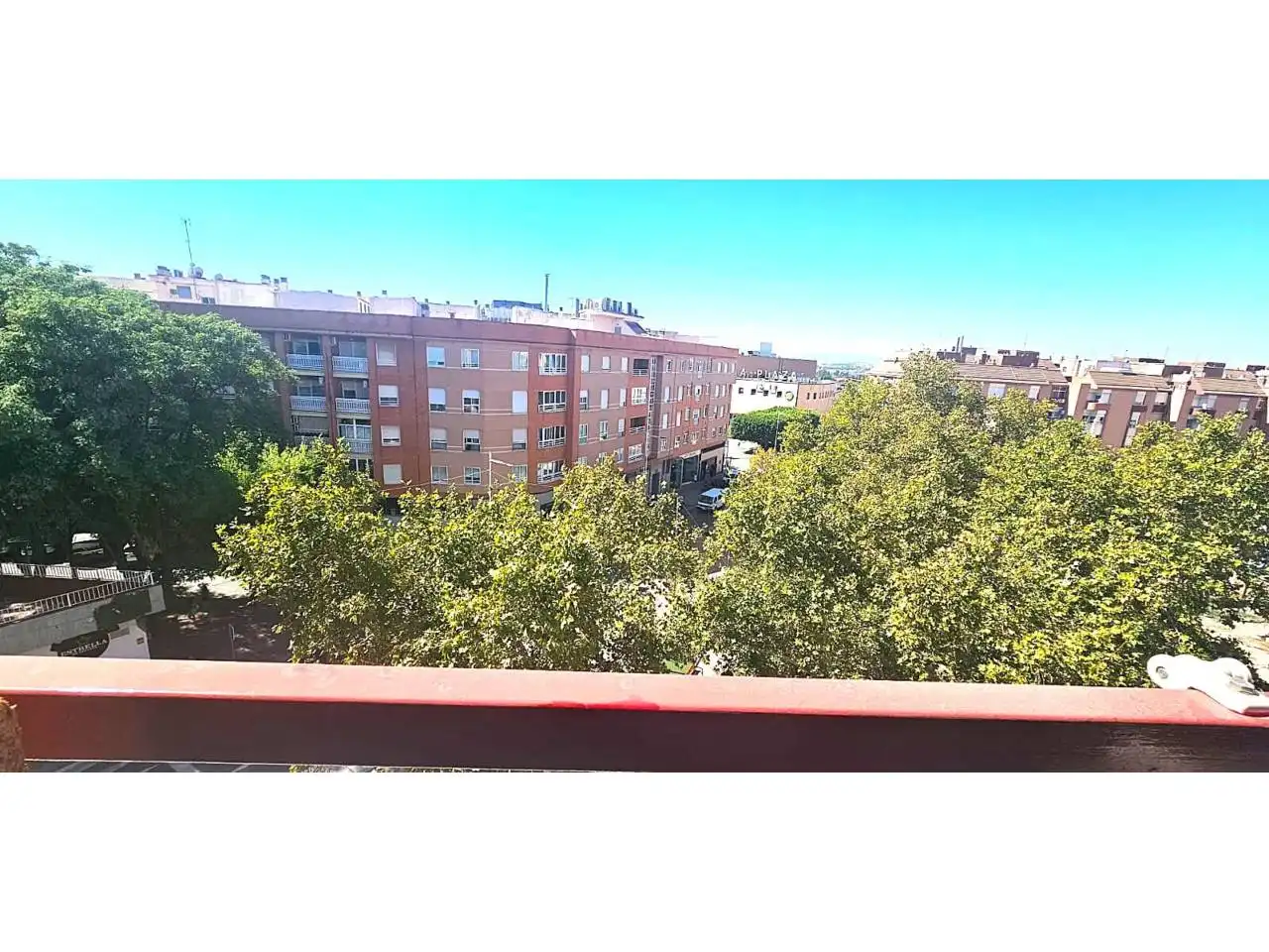 Exterior view of Flat for sale in Casco Urbano
