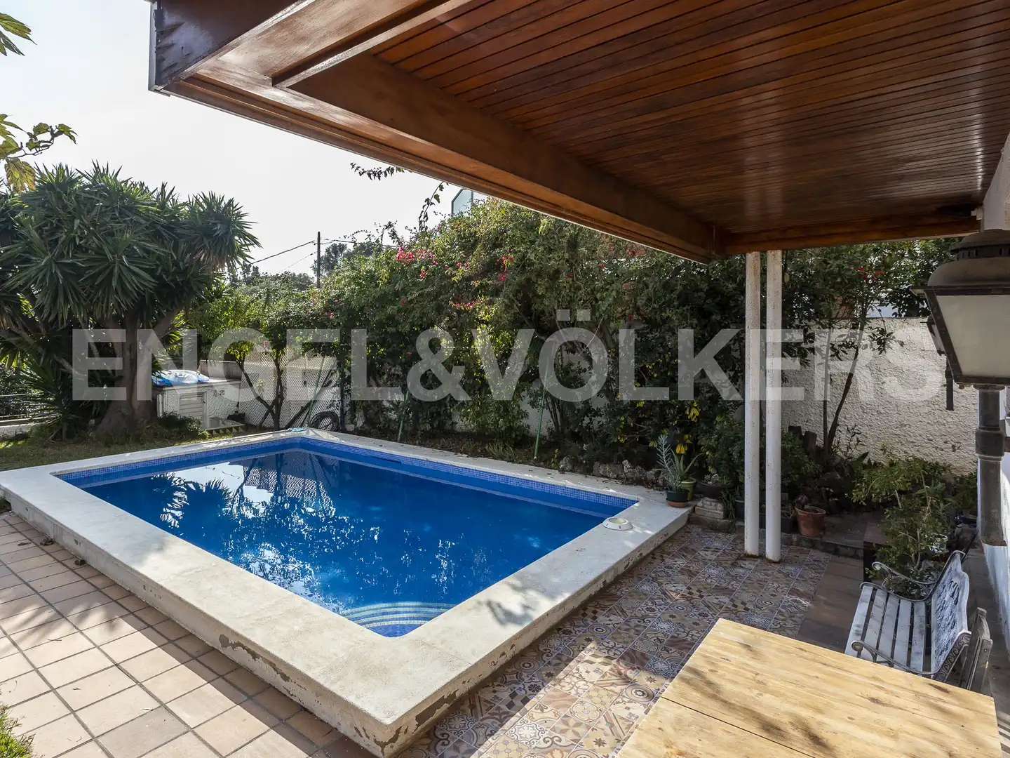 Piscina de Casa o xalet en venda en Castelldefels amb Aire condicionat, Calefacció i Jardí privat