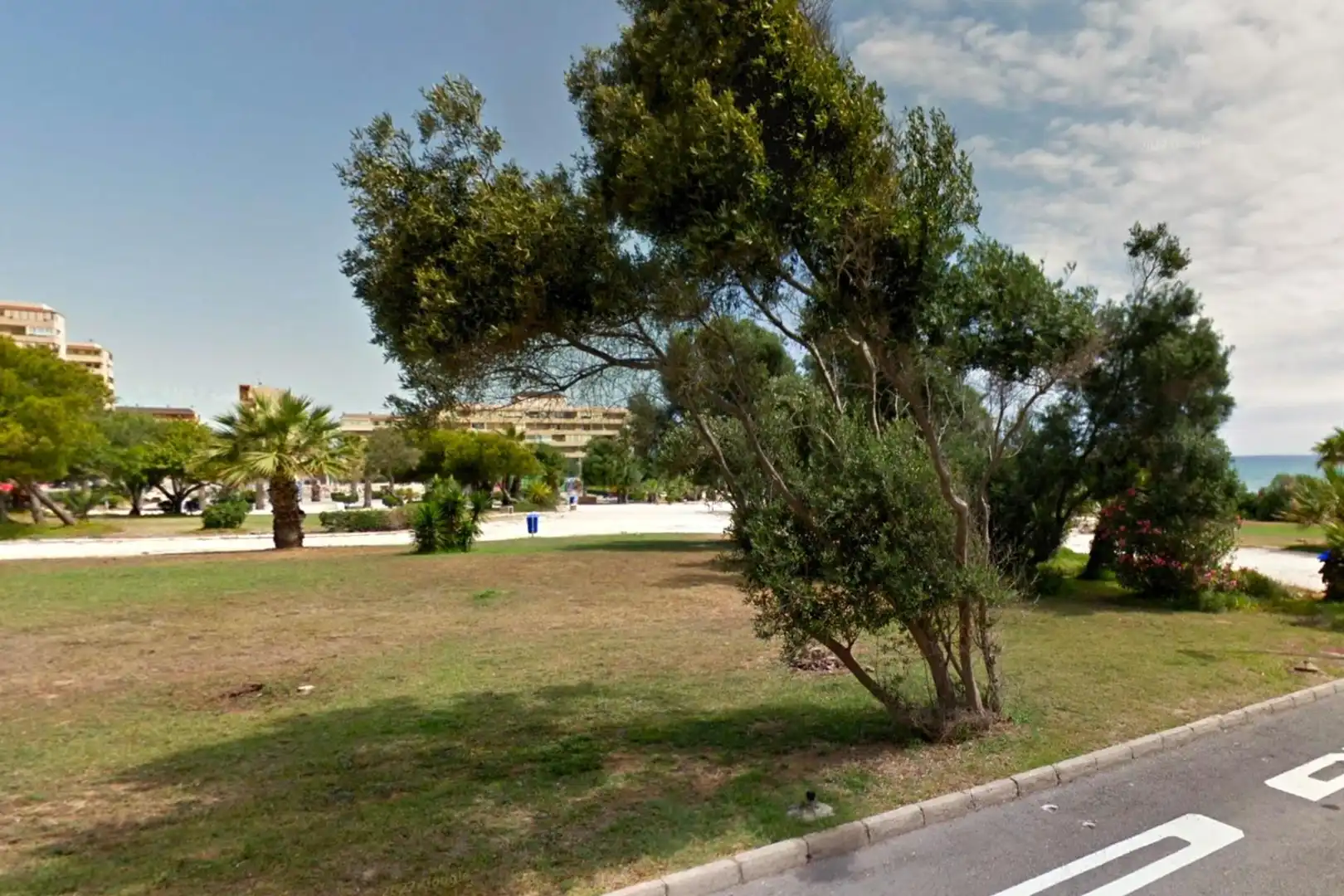 Casa adosada en venda en Torrevieja amb Aire condicionat, Calefacció i Jardí privat
