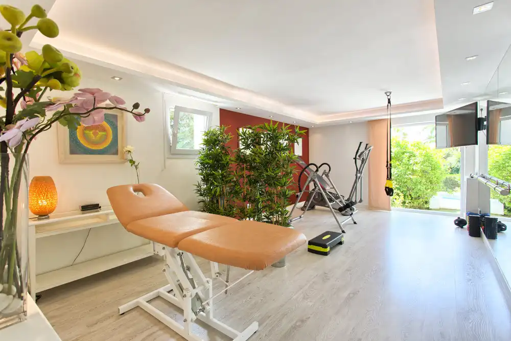 Dormitori de Casa o xalet de lloguer en Marbella amb Aire condicionat, Jardí privat i Terrassa