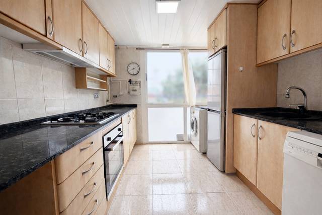 Piso en Venta en Carrer Camps Blancs en Camps Blancs