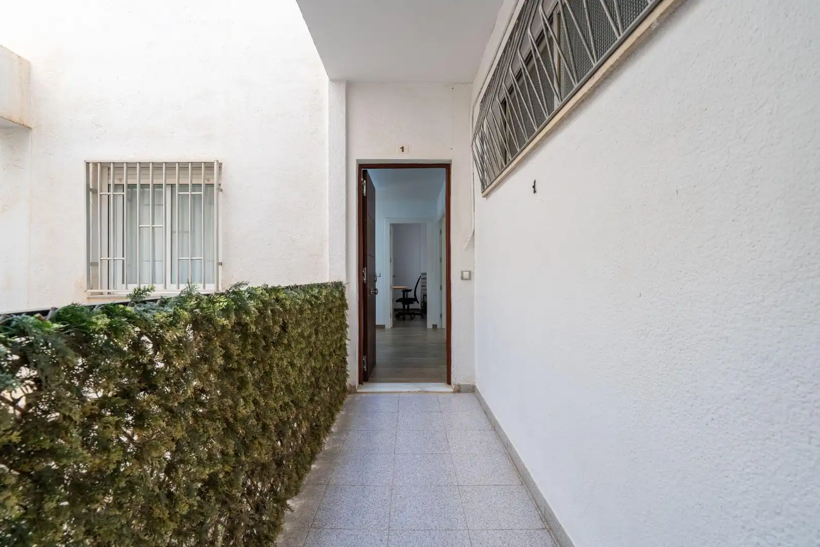 Piso de alquiler en Almería con Aire acondicionado, Terraza y Amueblado