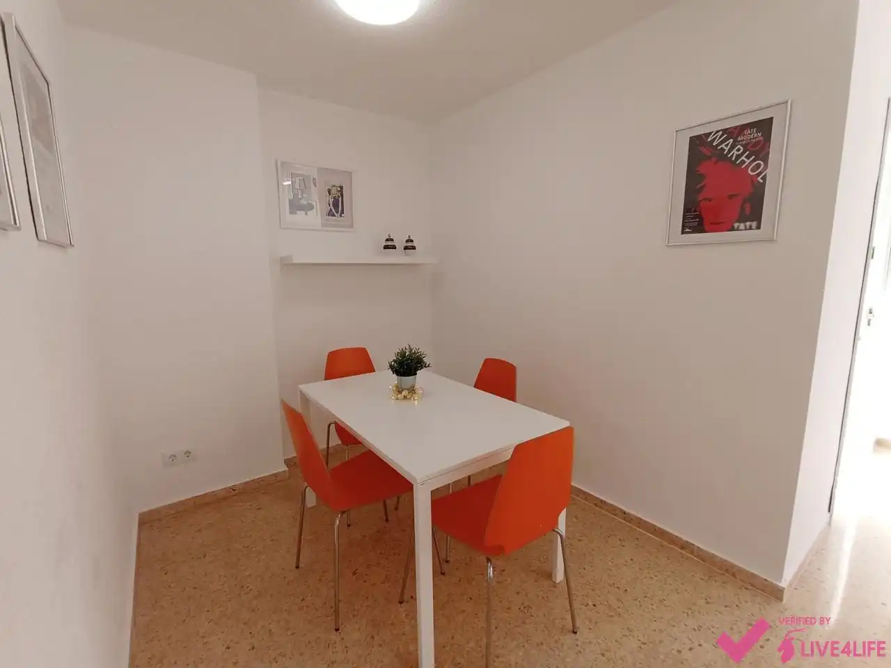 Comedor de Piso de alquiler en Burjassot con Aire acondicionado, Terraza y Amueblado