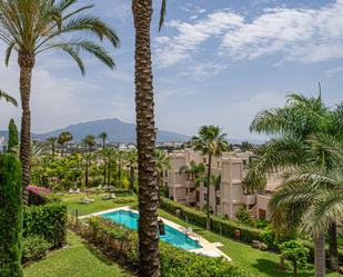 Jardí de Apartament de lloguer en Estepona amb Terrassa