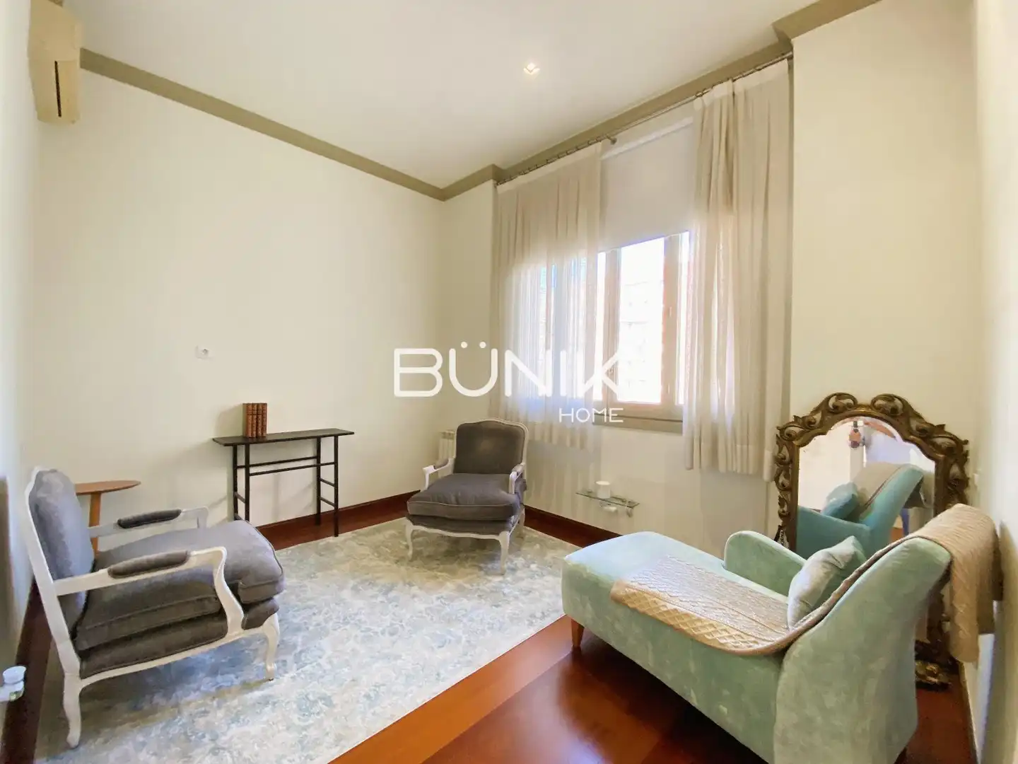 Bedroom of Flat for rent in Eixample