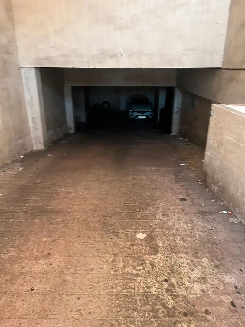 Garage for rent in N/A, Los Pinos - El Pilar