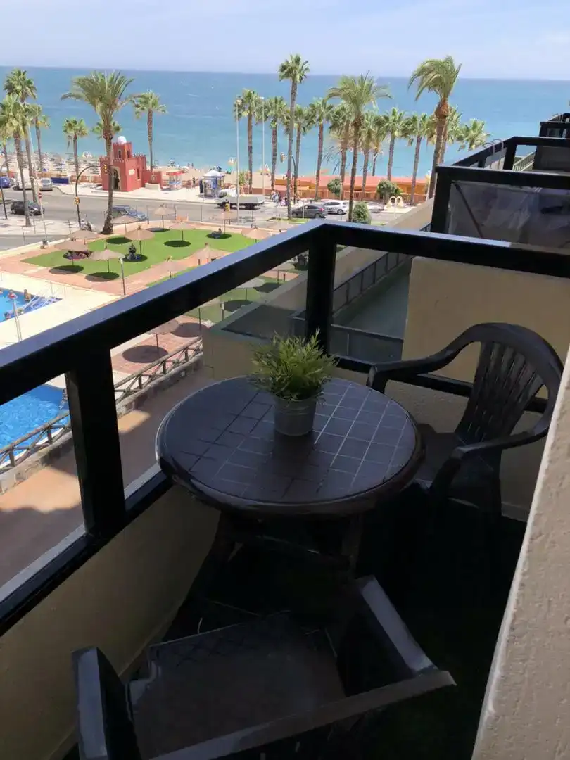 Terrasse von Wohnungen zum Verkauf in Benalmádena mit Schwimmbad und Balkon