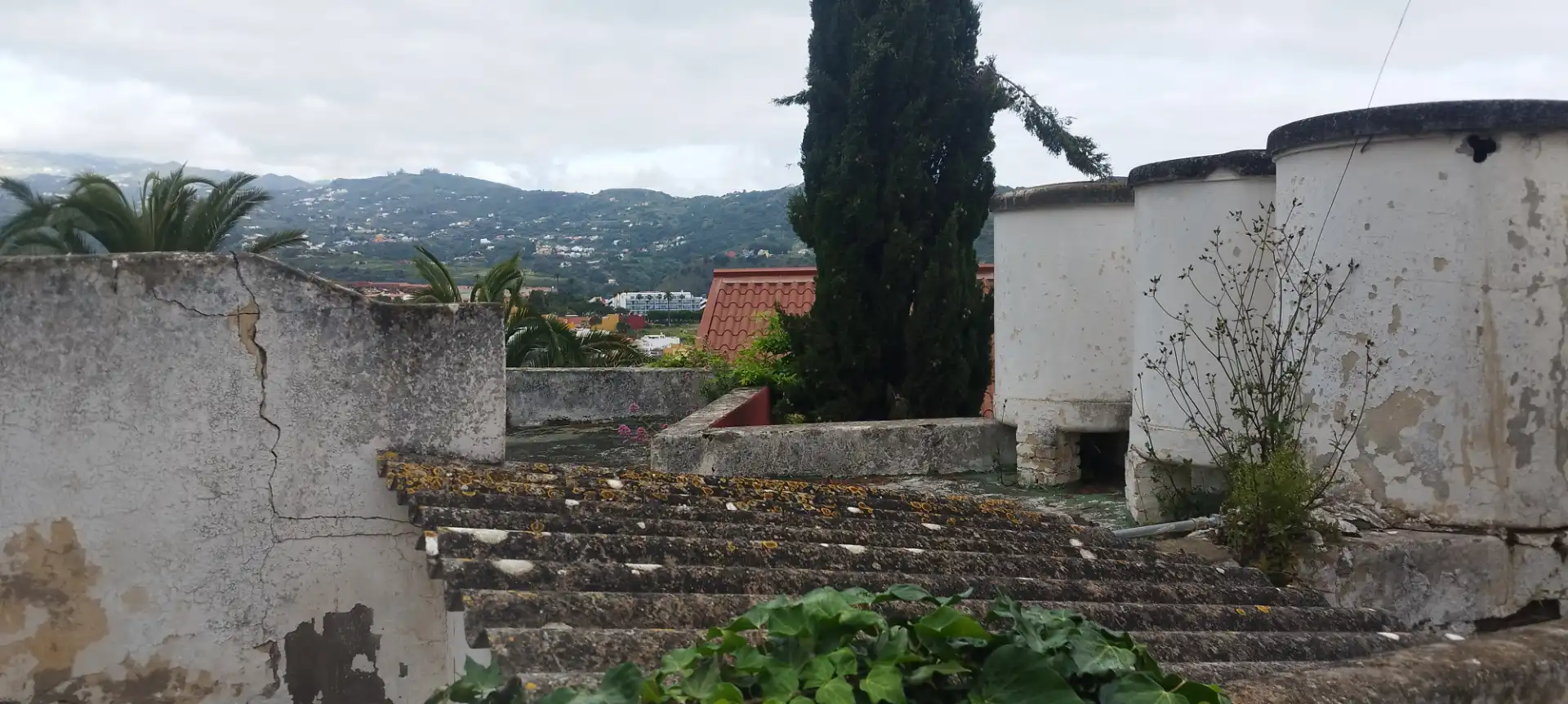Vista exterior de Casa o xalet en venda en Santa Brígida amb Terrassa
