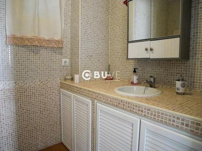 Bathroom of Flat for sale in Gelves  with Air Conditioner and Storage room