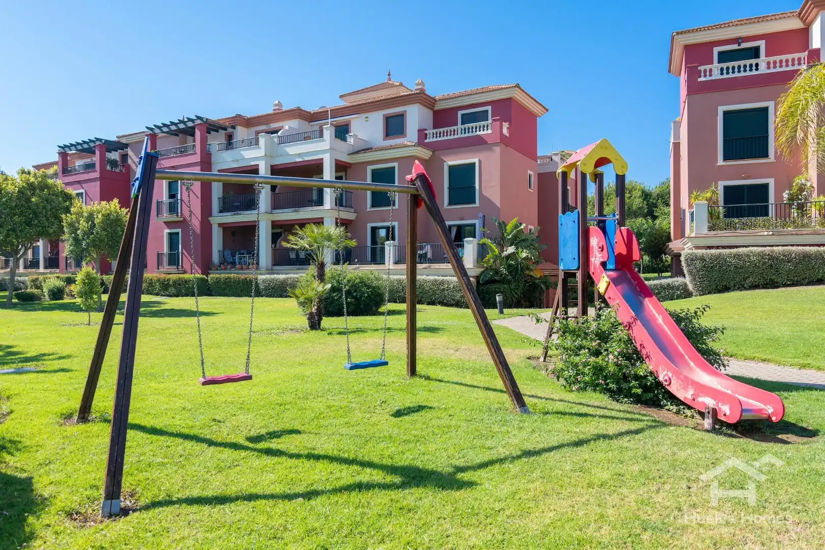 Vista exterior de Apartament en venda en Ayamonte amb Aire condicionat, Calefacció i Jardí privat