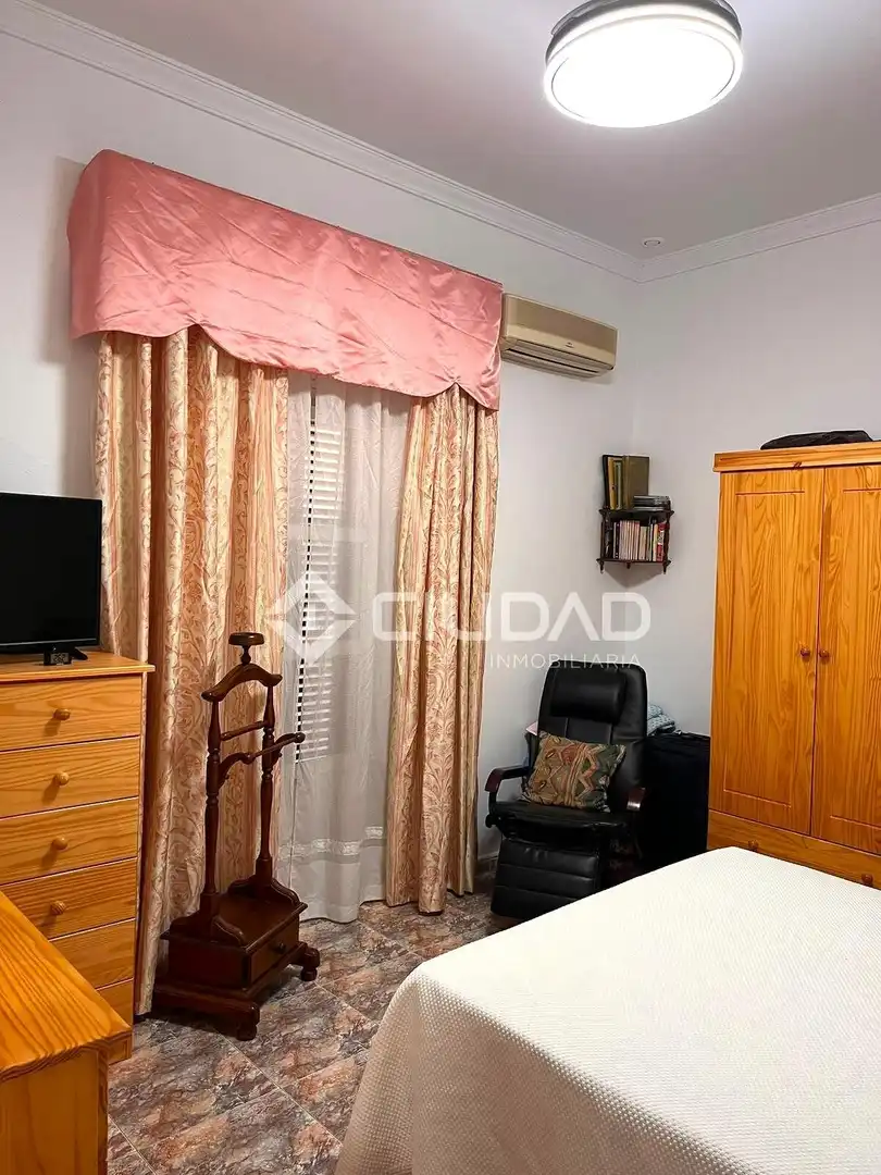 Habitación de Casa o chalet en venta en Ayuntamiento - Barrio Alto