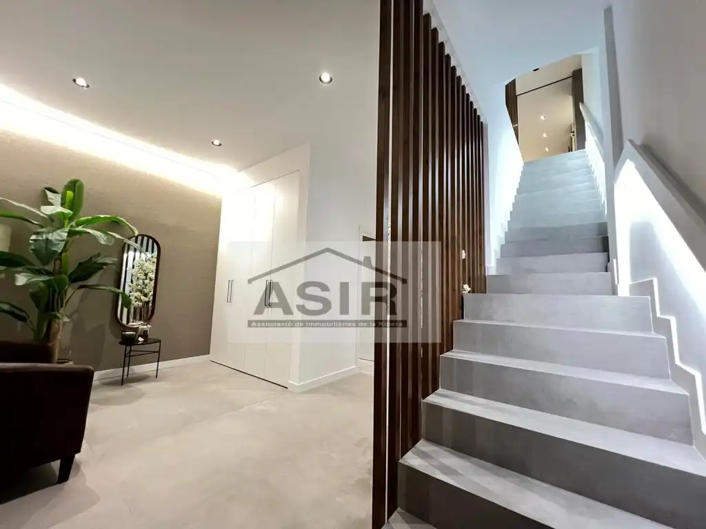 Houses for sale in Algemesí  with Air Conditioner and Swimming Pool
