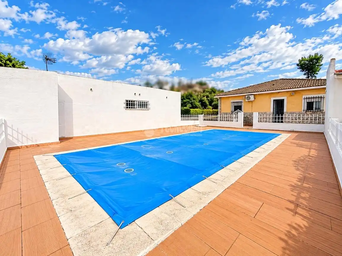Piscina de Casa o chalet en venta en Numancia de la Sagra, Toledo