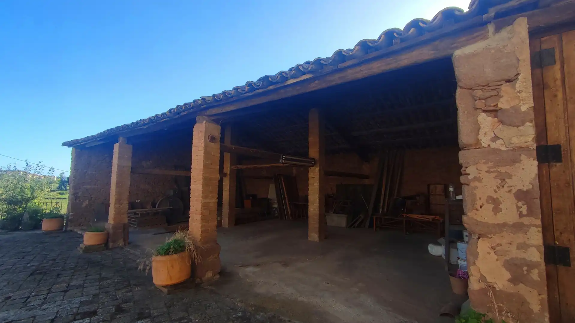 Vista exterior de Finca rústica en venta en Manresa con Calefacción, Jardín privado y Terraza