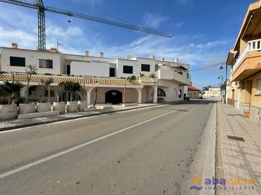 Gewerbefläche zum Verkauf in Calle Tintero 4