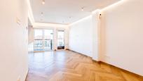 Sala d'estar de Apartament en venda en  Sevilla Capital amb Aire condicionat, Calefacció i Balcó