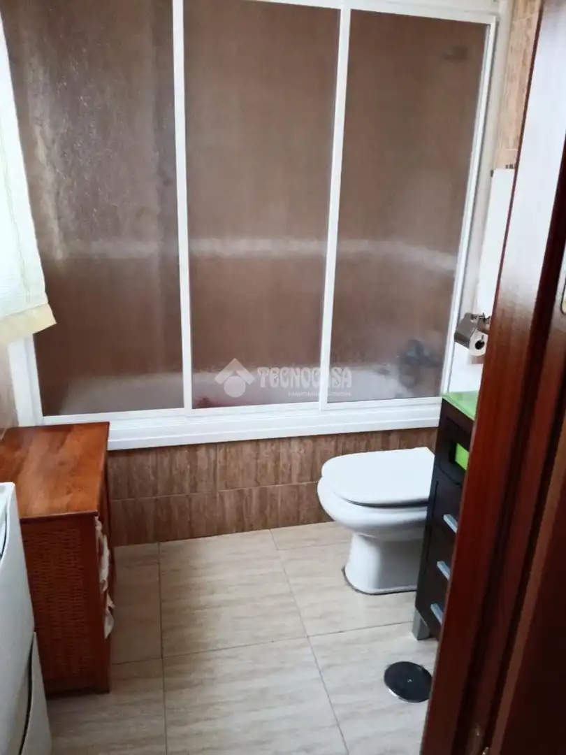 Bathroom of Flat for sale in Baeza  with Air Conditioner