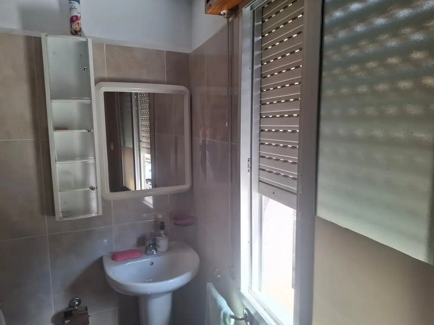Baño de Edificio en venta en Maside, Ourense