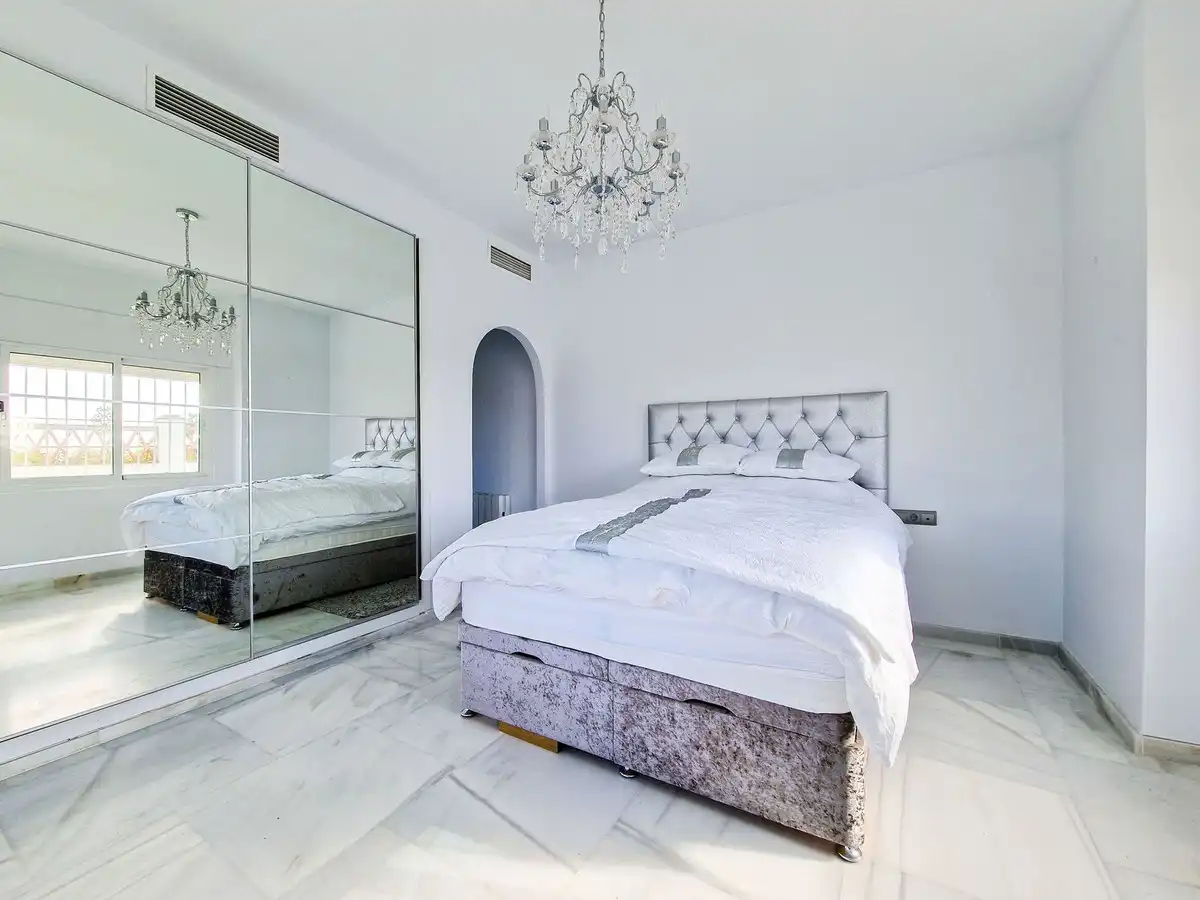 Chalet en venta en Calle Azahar 36, imagen 8