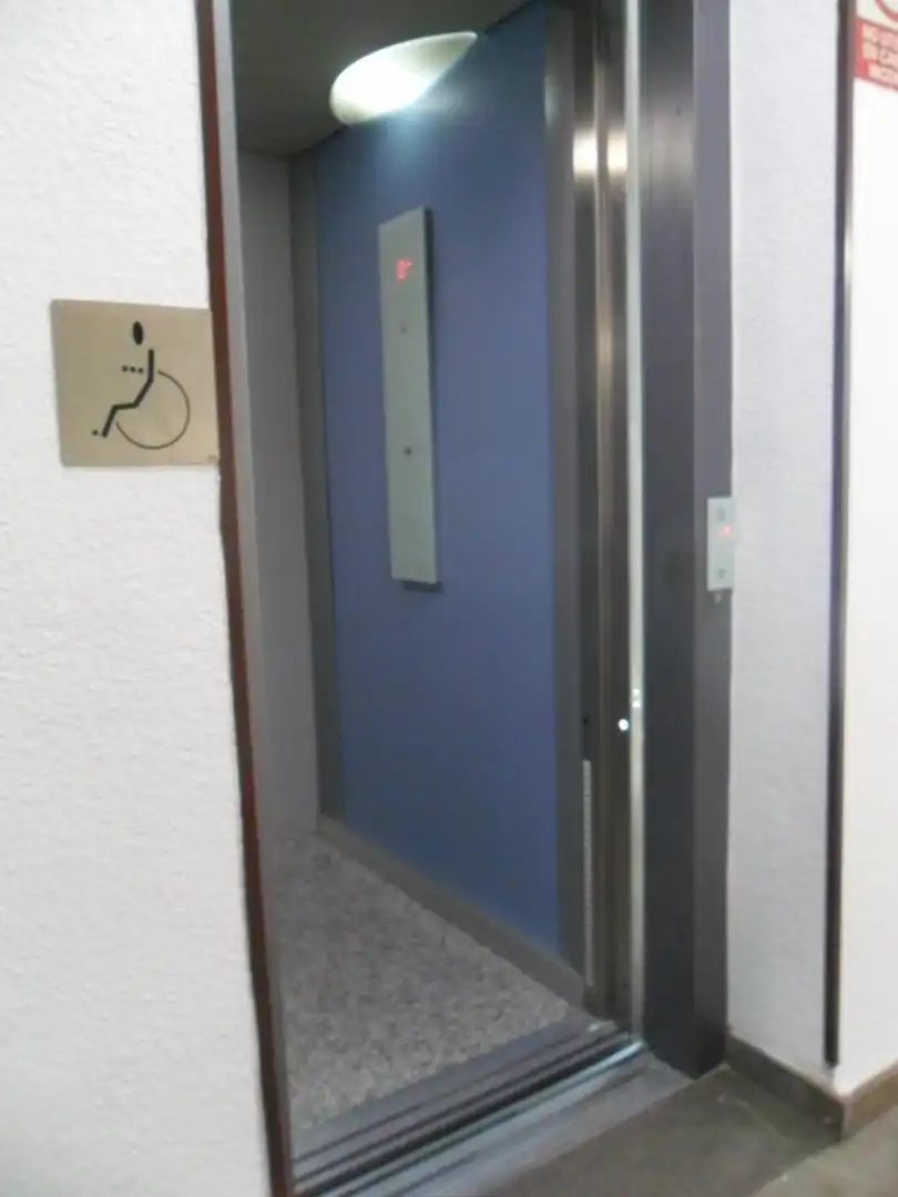 Piso de alquiler en Granada con Calefacción y Jardín privado