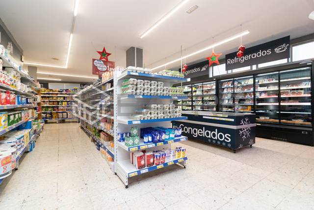 Local comercial en Alquiler en Calle de la Solana en Collado Mediano