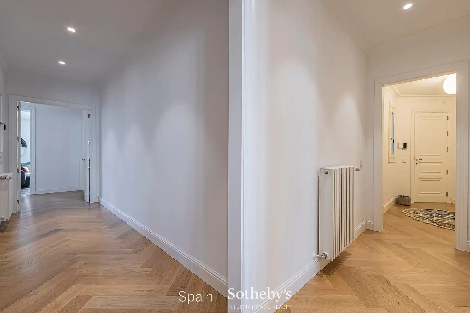 Wohnungen zum Verkauf in Barcelona mit Klimaanlage, Heizung und Abstellraum