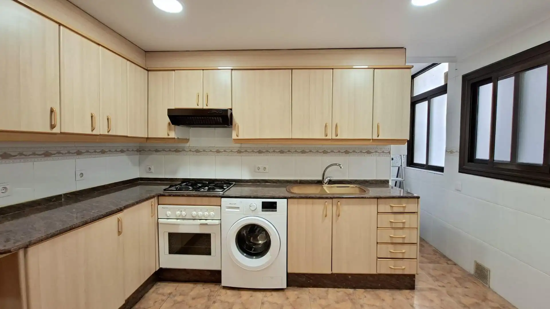 Cocina de Piso en venta en Valencia con Aire acondicionado