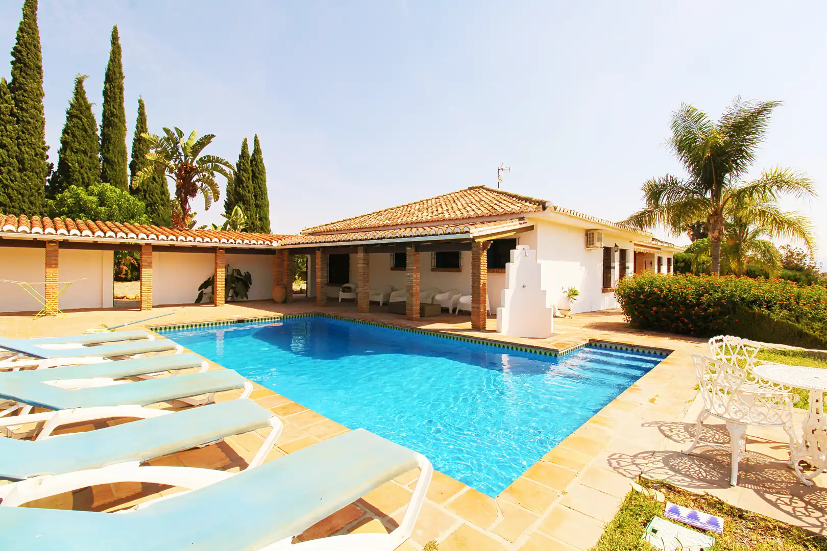 Piscina de Finca rústica en venta en Alhaurín de la Torre con Aire acondicionado, Calefacción y Jardín privado