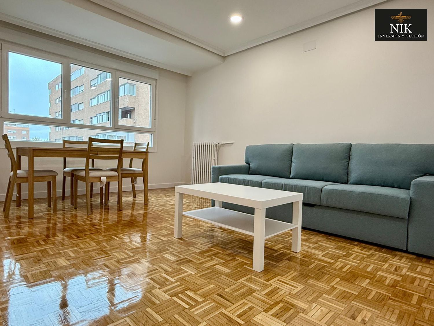 Sala d'estar de Pis de lloguer en  Madrid Capital amb Aire condicionat, Calefacció i Parquet