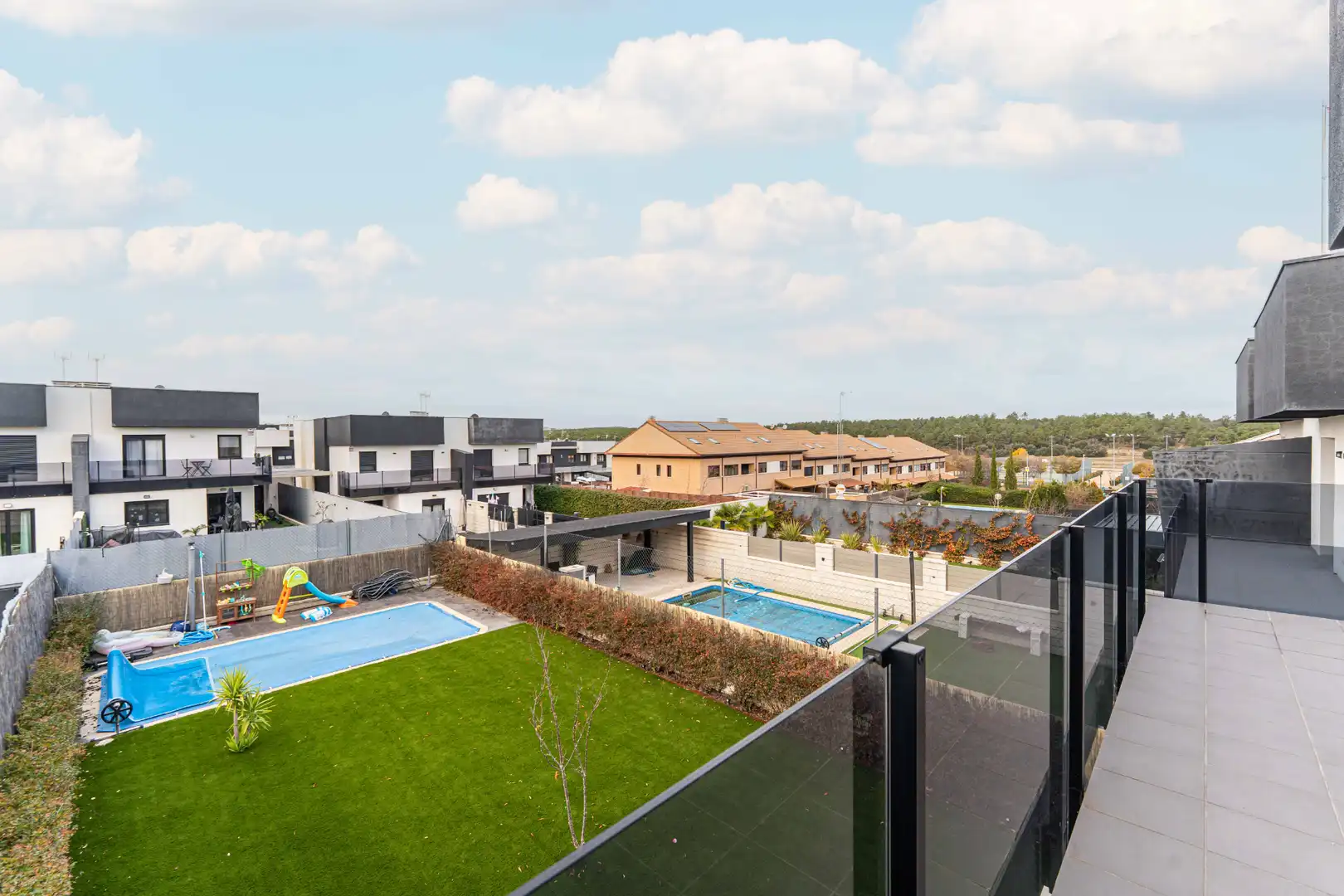 Casa aparellada amb piscina en venda a Calle del Labrador, imagen 36