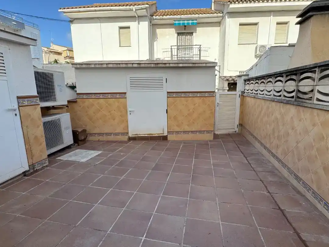 Terrassa de Casa adosada de lloguer en Cunit amb Aire condicionat, Parquet i Traster
