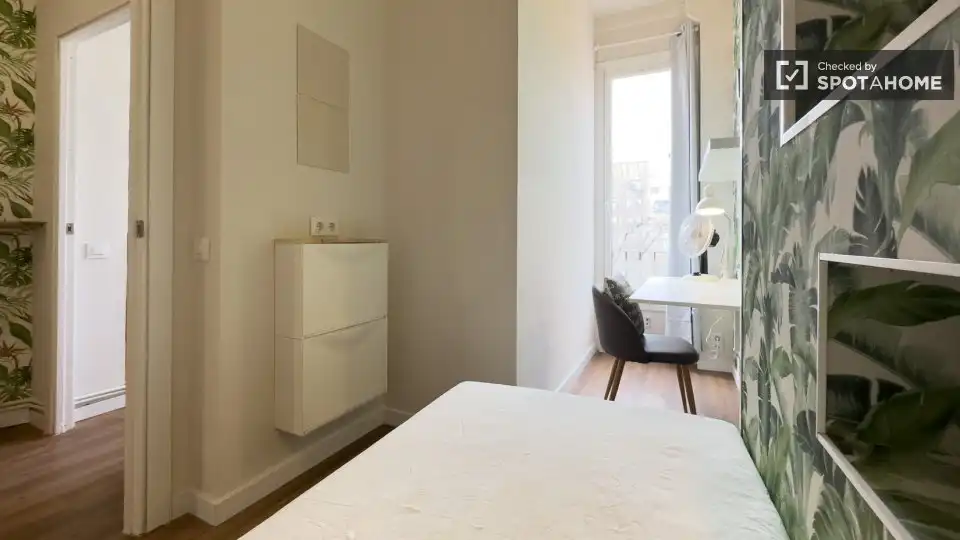Bedroom of Flat for rent in Barcelona  with Air Conditioner, Heating and Furnished