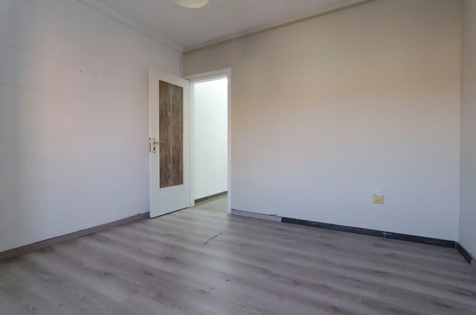Habitación de Piso en venta en Manresa con Calefacción, Trastero y Horno