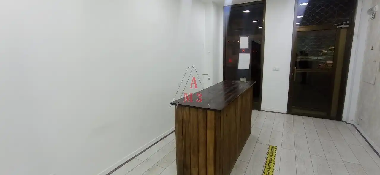 Local comercial en alquiler en Centro Ciudad, imagen 2