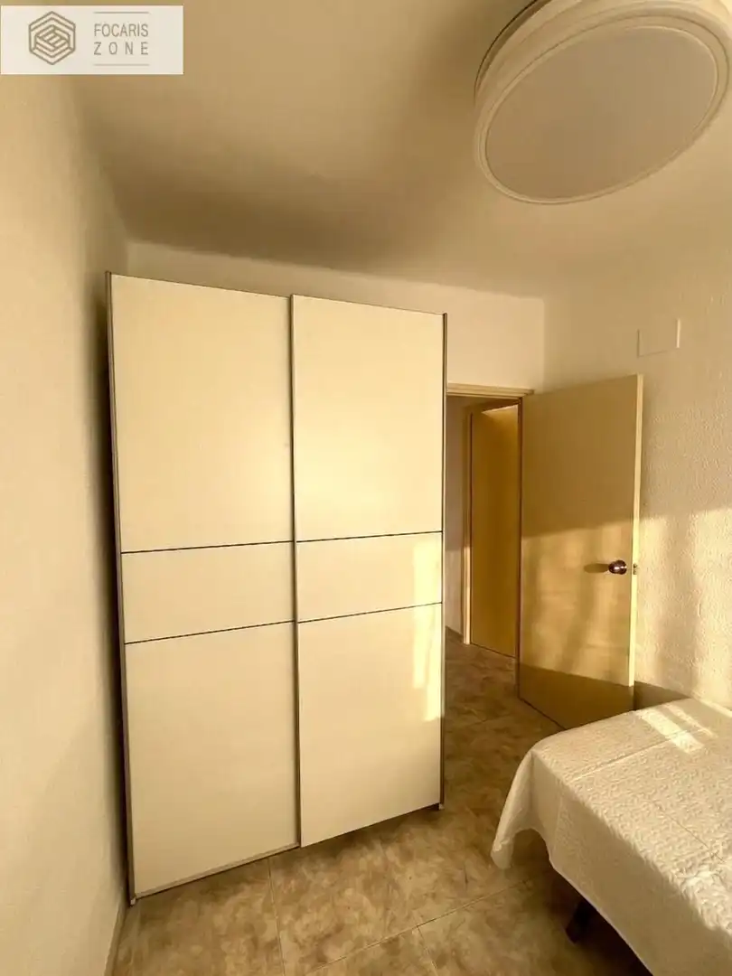 Bedroom of Flat for share in Málaga  with Terrace, Furnished and Balcony