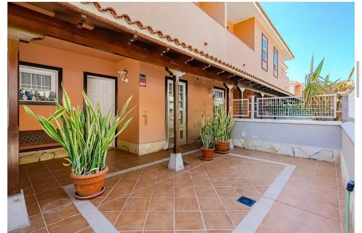 Casa con piscina en venta en Casco Urbano, imagen 2