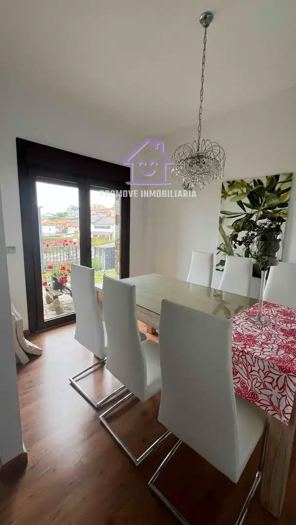 Comedor de Casa o chalet de alquiler en A Coruña Capital  con Terraza y Trastero