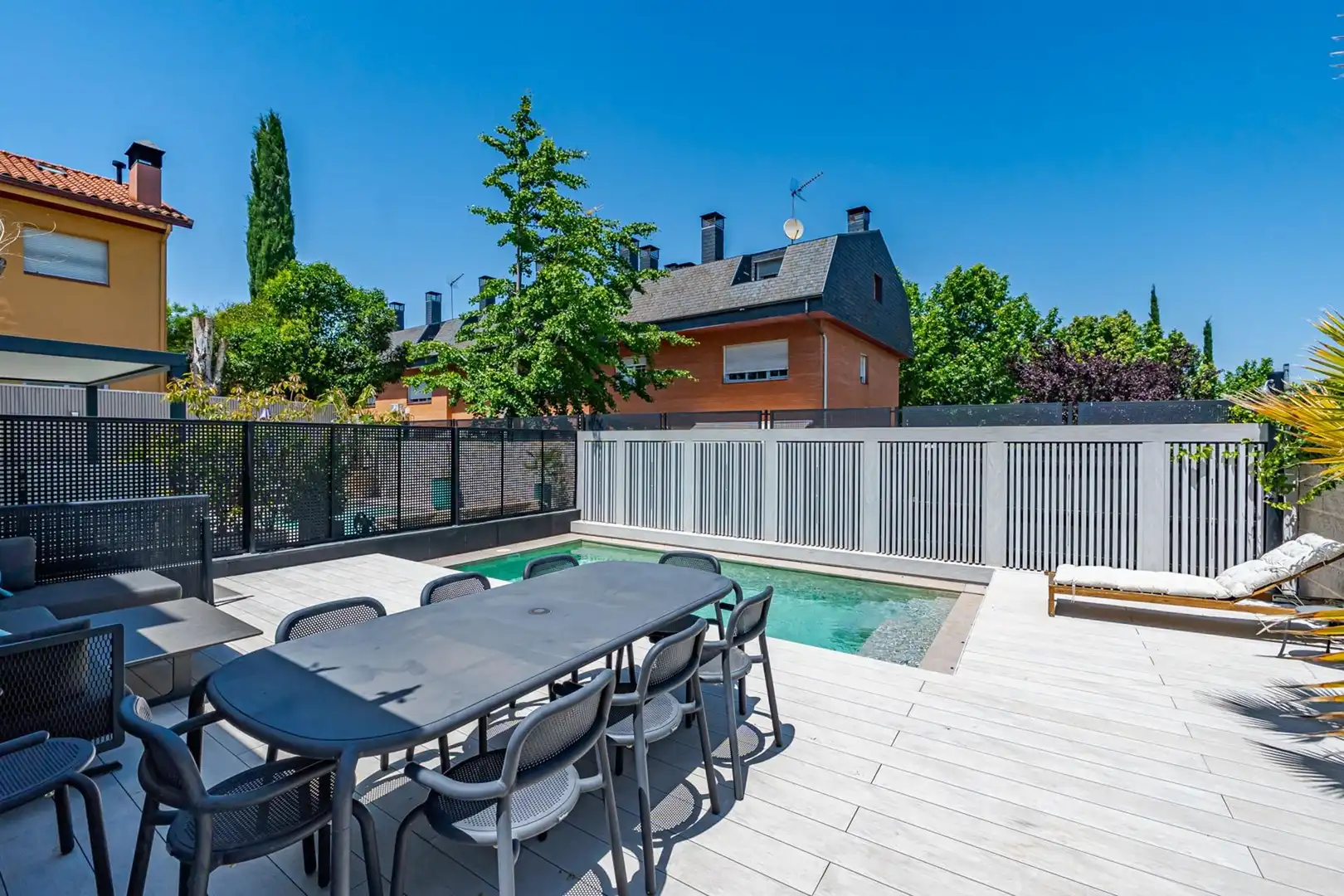 Piscina de Casa adosada en venta en Pozuelo de Alarcón con Aire acondicionado, Calefacción y Piscina