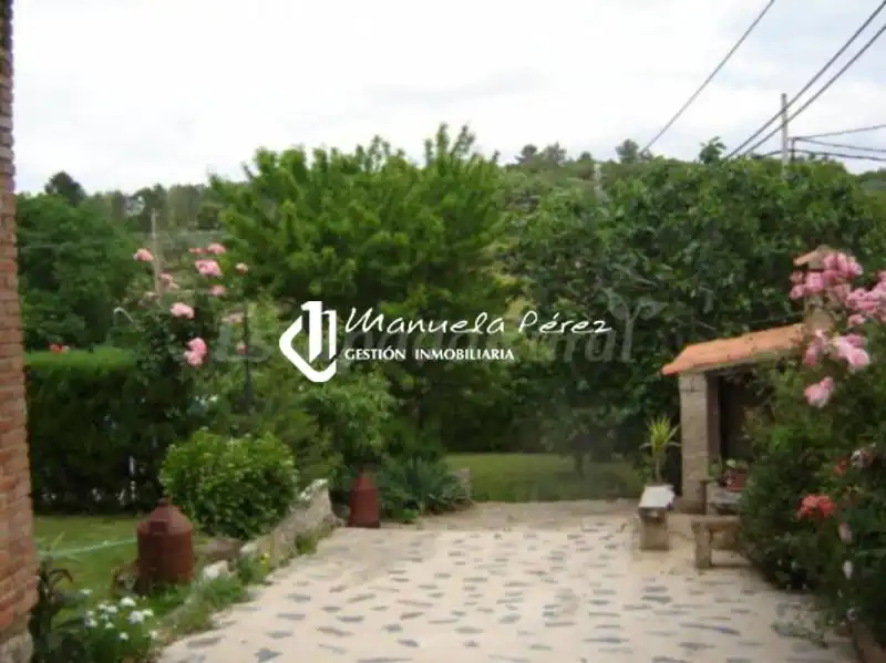 Garden of Country homes for sale in Cáceres  with Air Conditioner, Heating and Terrace