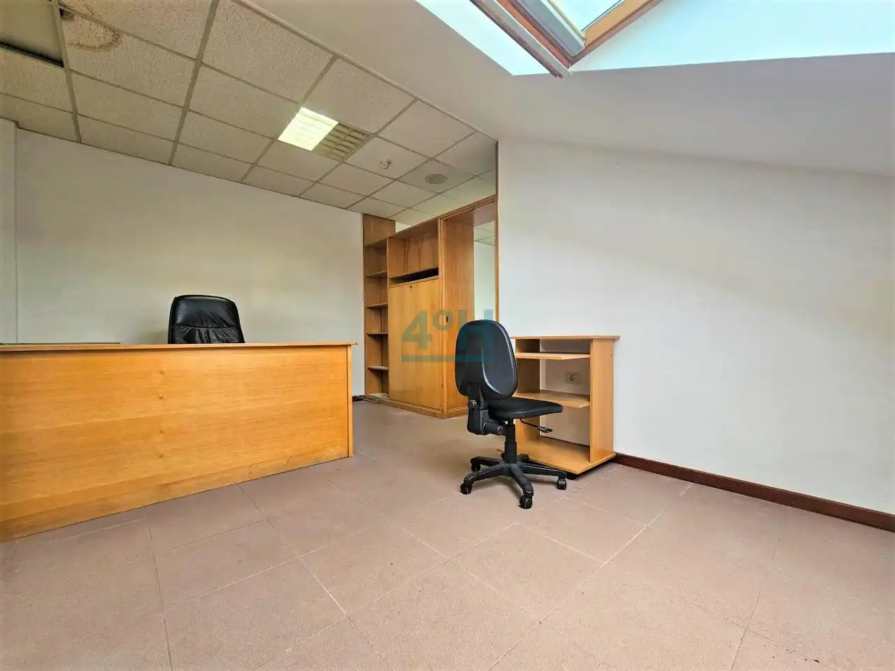 Oficina en venta en Ourense Capital  con Amueblado