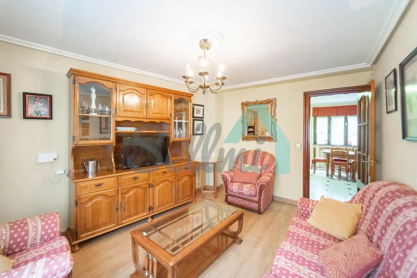 Sala de estar de Planta baja en venta en Aller con Calefacción, Trastero y Amueblado