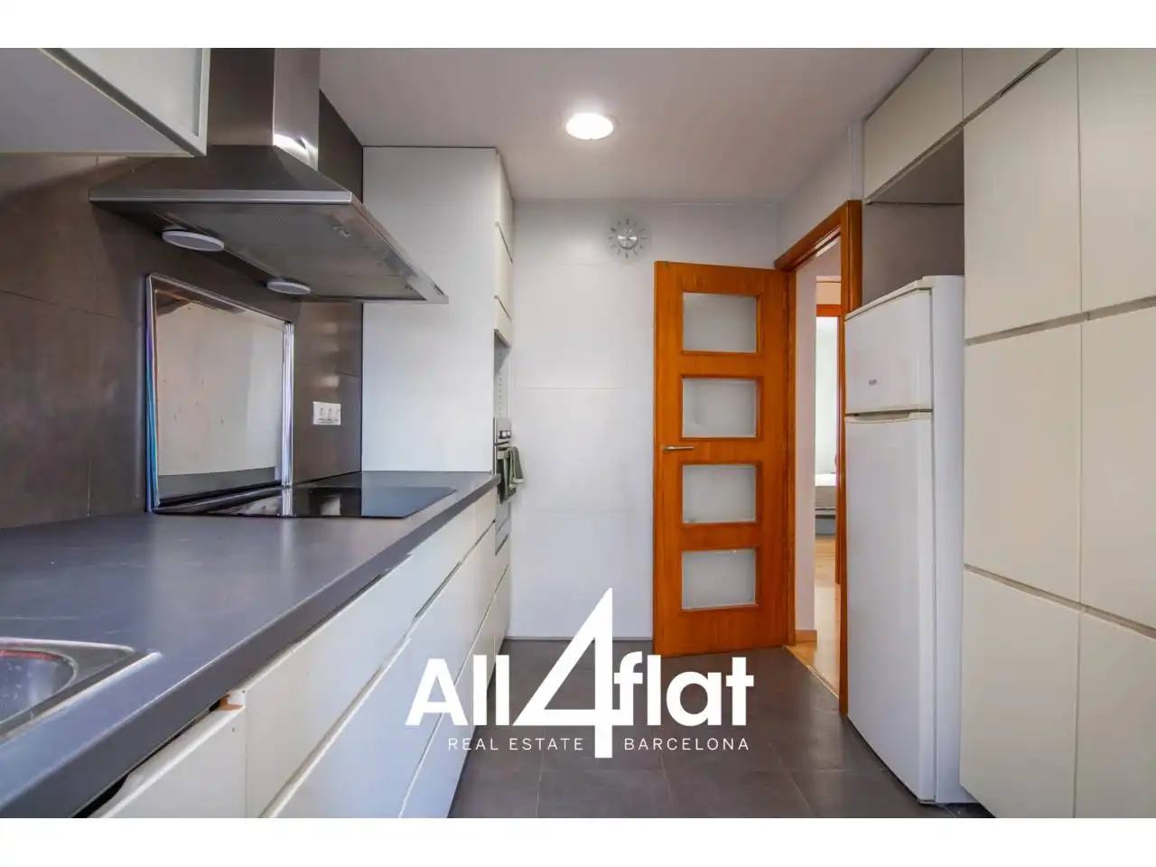 Kitchen of Flat for rent in Esplugues de Llobregat  with Air Conditioner, Heating and Parquet flooring