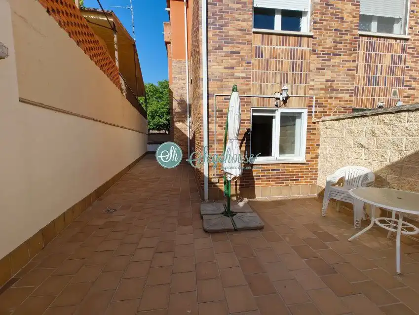 Terraza de Piso en venta en Bernuy de Porreros con Calefacción, Terraza y Trastero