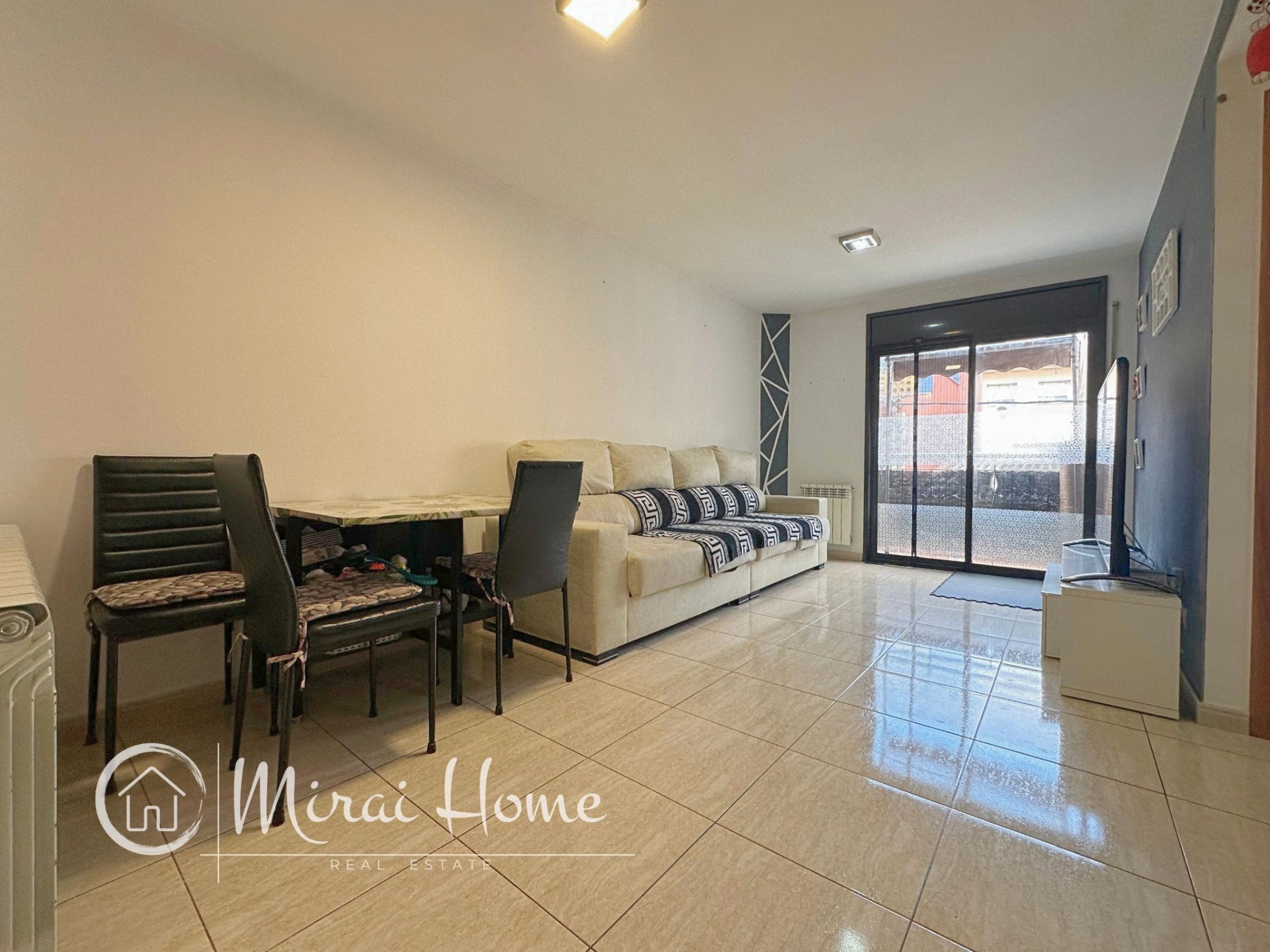 Flat for sale in Canovelles
