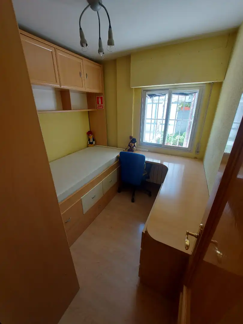 Habitación de Piso en venta en Madrid con Calefacción, Terraza y Amueblado