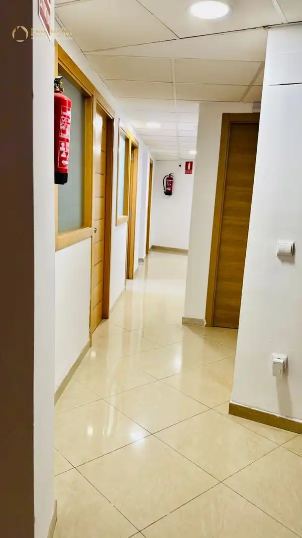 Oficina en venta en Quart de Poblet con Aire acondicionado, Terraza y Amueblado